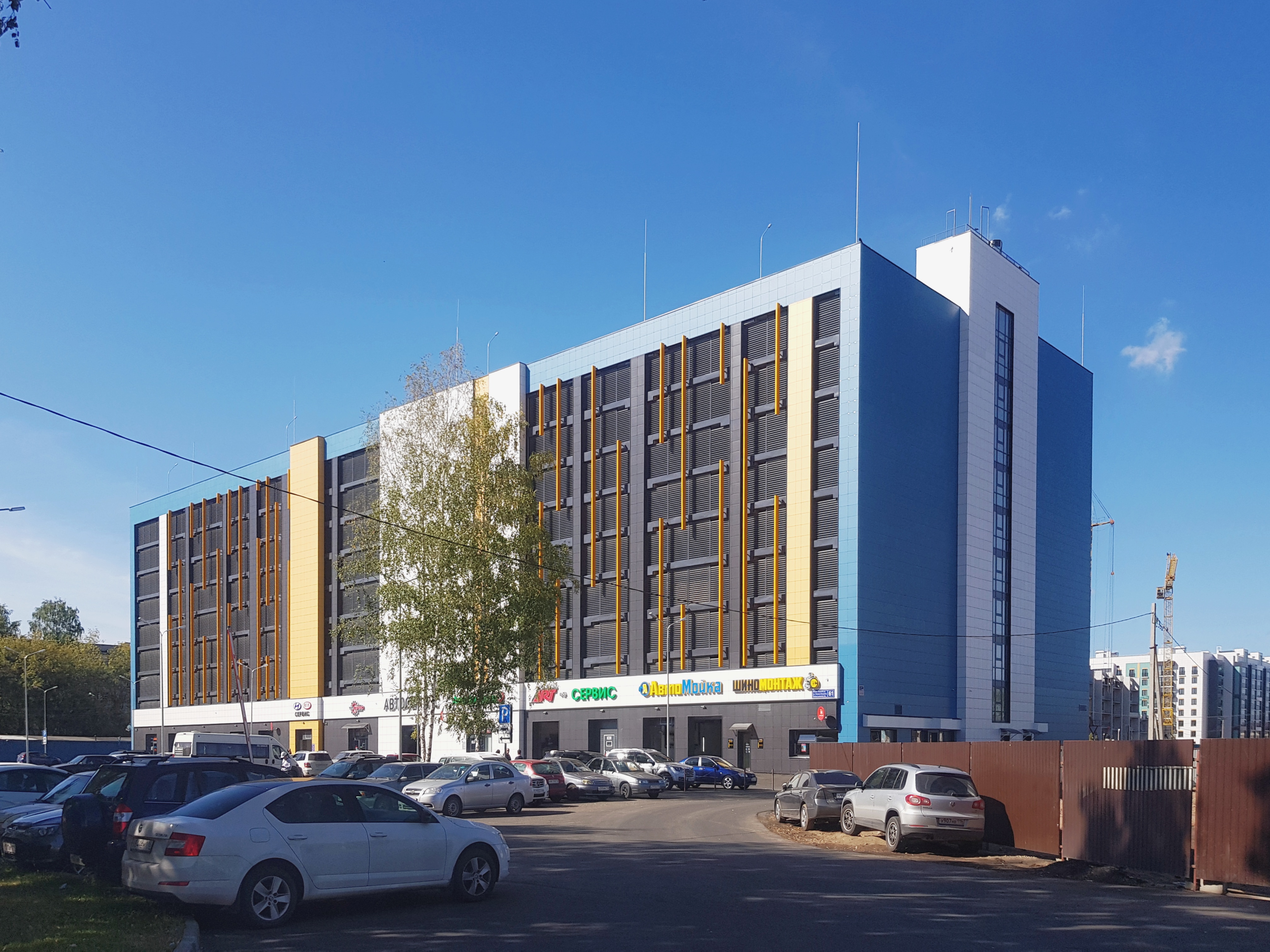 Паркинг в жилом районе ArtCity